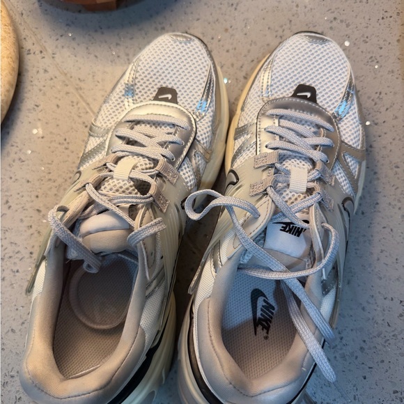 Nike White and Tan Athletic Shoes - Picture 3 of 7